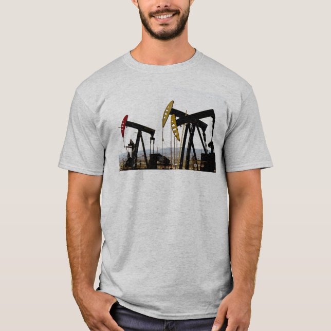 Pumpjacks in Taft, Kalifornien T-Shirt (Vorderseite)
