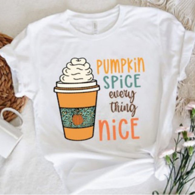 Pumpkin Gewürz alles nette Fall Mode T - Shirt (Von Creator hochgeladen)