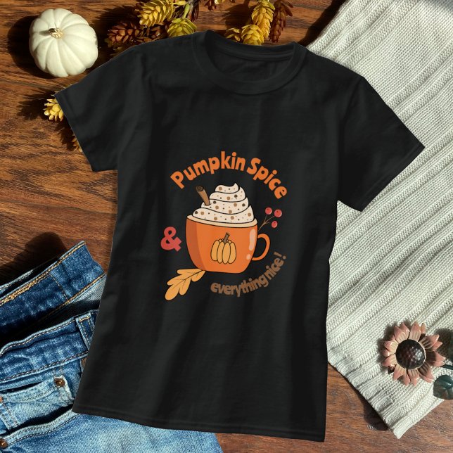 Pumpkin Gewürz Latte Doodle T - Shirt (Pumpkin spice & everything nice doodle t-shirt .)