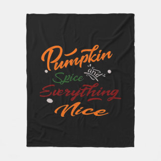 Pumpkin Gewürz und alles Nötige Slogan Fleecedecke