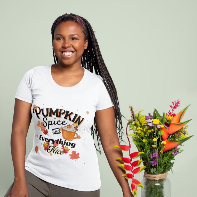 Pumpkin Gewürz und alles, was schöne Frauen T-Shirt (Von Creator hochgeladen)