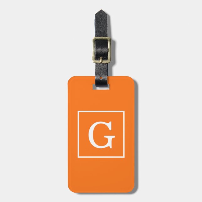 Pumpkin Orange White Gerahmt Initial Monogram Gepäckanhänger (Vorderseite vertikal)
