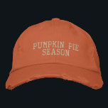 Pumpkin Pie Season Orange Bestickte Baseballkappe<br><div class="desc">Es ist diese Zeit wieder - Herbst ist die Saison für Kuchen,  also hier in der modernen Typografie ist "Pumpkin Pie Season".</div>