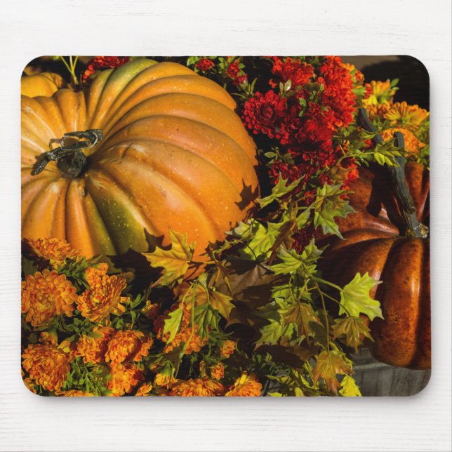 Pumpkin- und Mum-Arrangement Mousepad (Vorne)