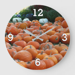 Pumpkins und Mums Herbsternte Fotografie Große Wanduhr
