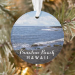 Punalu'u Beach Hawaii 2 Foto   Reisjahr Ornament<br><div class="desc">Genießen Sie dieses herrliche Foto der wunderschönen schwarzen Sandstrände des Punalu'u Beach auf der großen Insel Hawaii! 🌊 🌊 🌊 → © HawaiiSands Designs 📷 Tag #ShopHawaiiSands online Werbebotschaft direkt für jede Anpassung an dieses Design!</div>