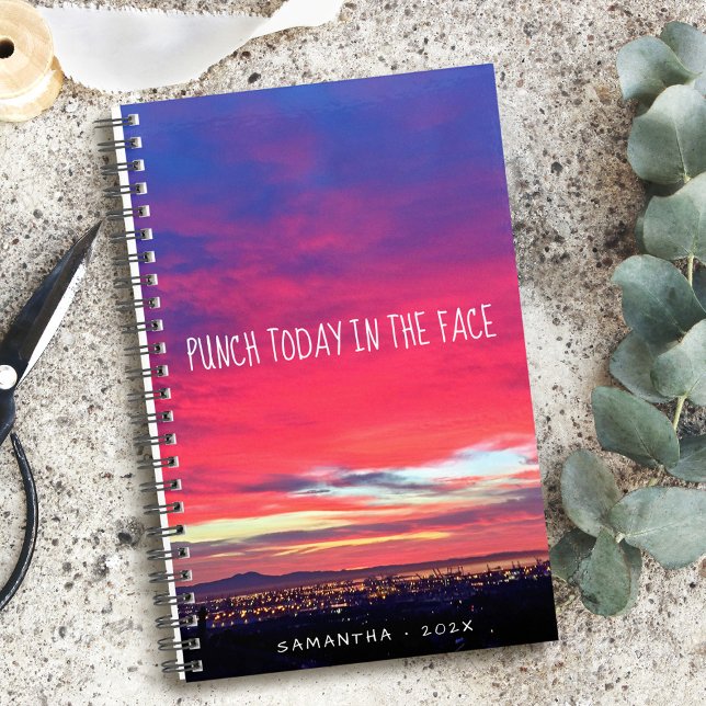 Punch heute im heißen rosa Hafen Sonnenaufgang Planer (Von Creator hochgeladen)