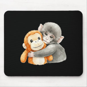 Punchkung der Affe hält Plüschfreund-Meme Mousepad