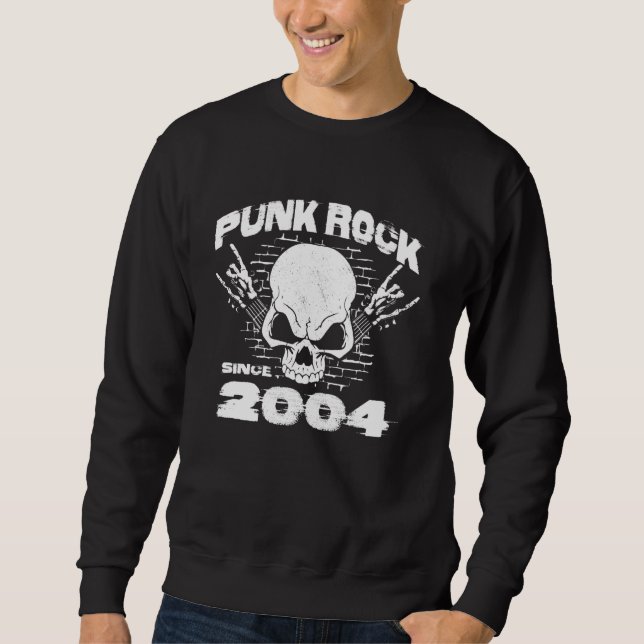 Punk Rock Seit 2004 - Skull Rock Hands 20. Geburts Sweatshirt (Vorderseite)