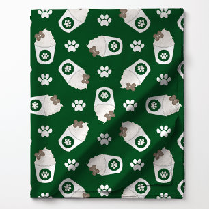 Pup Cup und Paare auf Green Stoff