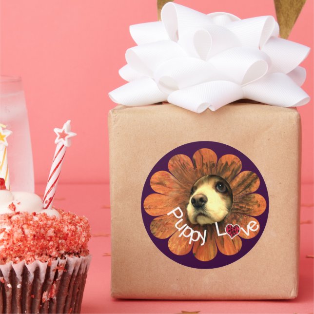 Puppy-Liebe-Peeking aus einer Blume Runder Aufkleber (Party)
