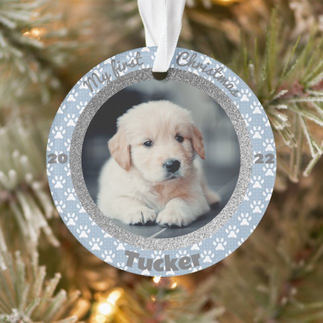 Puppy's First Christmas Blue Paw Print Ornament (Baum)