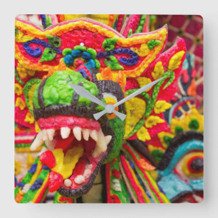 Pura Penataran Sasih in Bali Quadratische Wanduhr