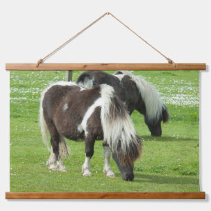 Purebred Shetland Paint Ponies Wandteppich Mit Holzrahmen