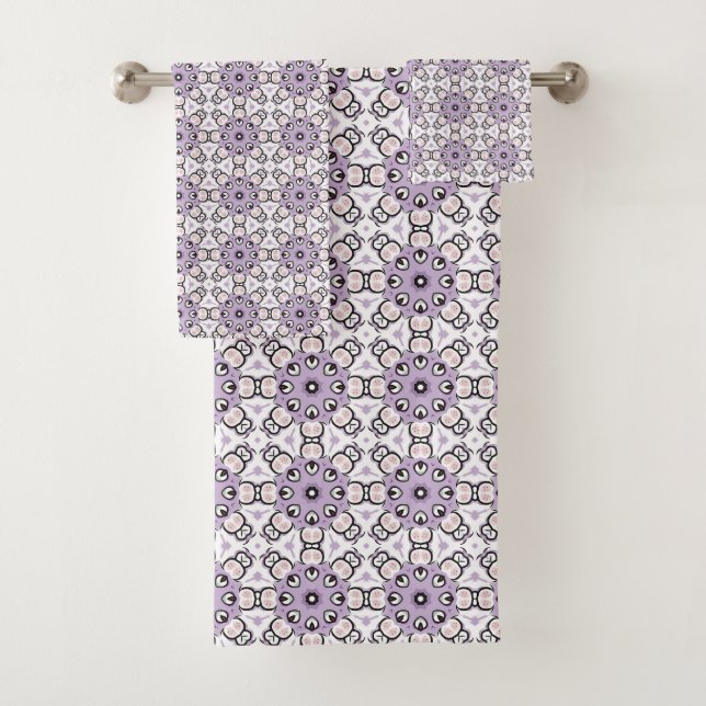Purple and black geometric pattern Towel Badhandtuch Set (Insitu)