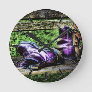 Purple Boots (HDR) wall clock Runde Wanduhr