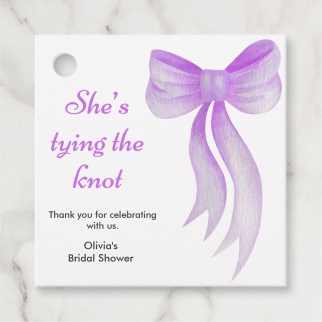 Purple Bow She's Tying the Knot Bridal Shower   Geschenkanhänger (Vorderseite)