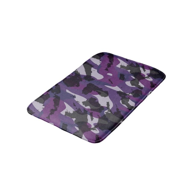 Purple Camo Abstract Badematte (Schrägansicht)
