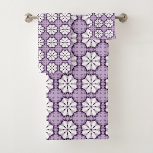 Purple colour geometric mandala pattern Towel Badhandtuch Set (Insitu)