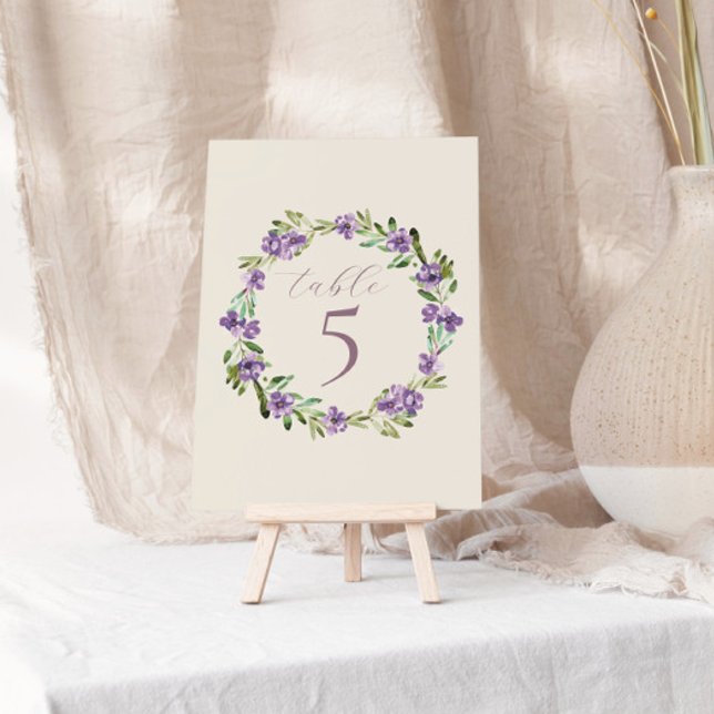 Purple Flowers Romantic Calligraphy Wedding Tischnummer (Von Creator hochgeladen)