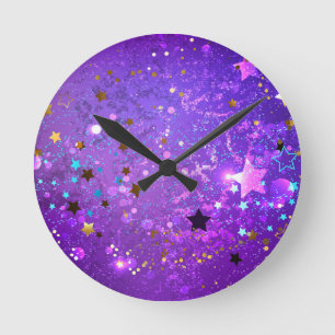 Purple foil background with Stars Runde Wanduhr