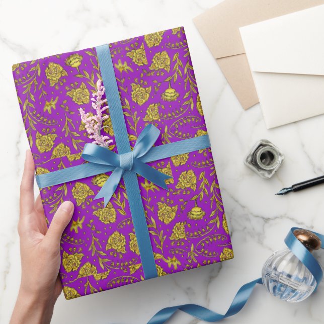 Purple & Gold Floral Wrapping Paper Geschenkpapier (Schenken)