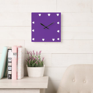 Purple Heart Wall Clock – Minimal Aesthetic Home  Quadratische Wanduhr