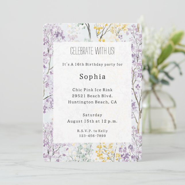 Purple Lavender Green Yellow Floral Birthday Einladung (Stehend Vorderseite)