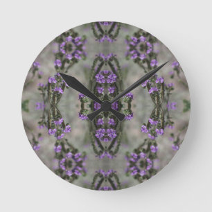 Purple Salt Heliotrope Wildflower Pattern Runde Wanduhr