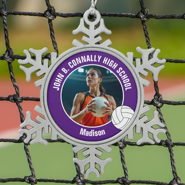 Purple Volleyball Player Photo High School Schneeflocken Zinn-Ornament (Von Creator hochgeladen)