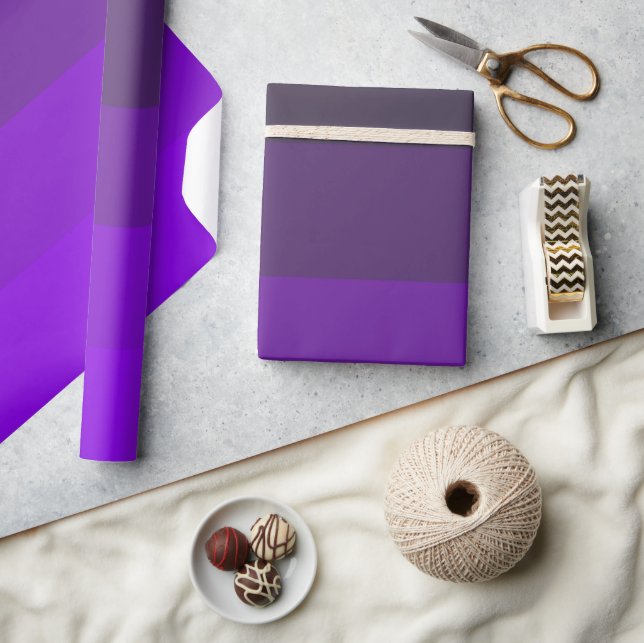 Purpurfarben Geschenkpapier (Kunsthandwerk)