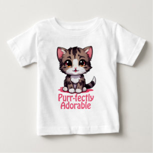 Purr-fekt süßes Chibi-Kawaii-Kätzchen in Rosa Baby T-shirt