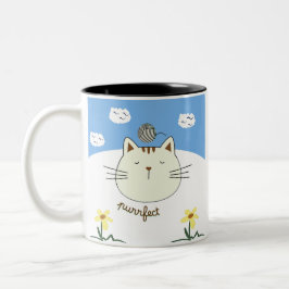 Purring Cat with Yarn Ball Zweifarbige Tasse