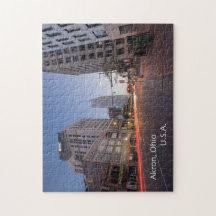 Puzzlespiel Akrons, Ohio mit Geschenkboxen