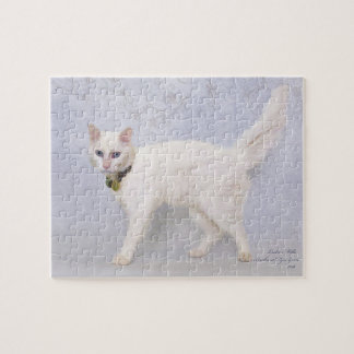 Puzzlespiel, das Lilly kennzeichnet Puzzle