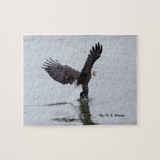 Puzzlespieladler scheint, auf Wasser zu gehen Puzzle (Horizontal)