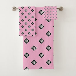 Pyramid Cube Repeat Pastel Pink Badhandtuch Set