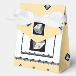 Pyramid Cube Schwarz-weiß Creme Geschenkschachtel