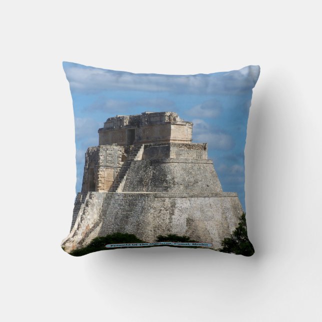 Pyramide des Magier, Uxmal, Mexiko Kissen (Vorderseite)