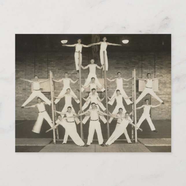 Pyramide von Jungen Postkarte (Vorderseite)