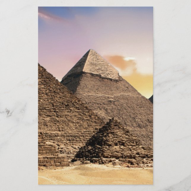 Pyramiden Briefpapier (Vorderseite)