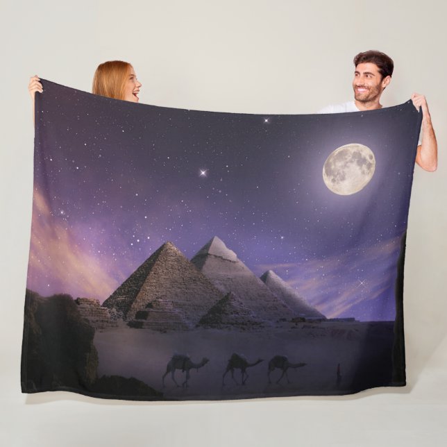 PYRAMIDS IM MOONLIGHT FLEECEDECKE (Beispiel)