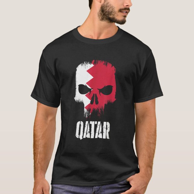 Qatar Flag Skull Qatari Pride Patriotic T-Shirt (Vorderseite)