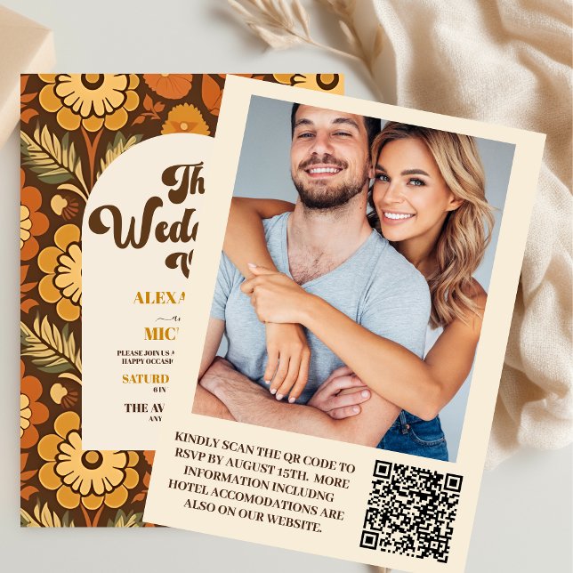 QR Code Arch Modern Retro 70s Floral Wedding Einladung (Von Creator hochgeladen)
