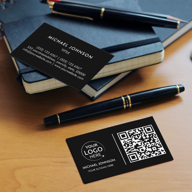 QR Code Business Custom Logo Black Modern Visitenkarte (Von Creator hochgeladen)