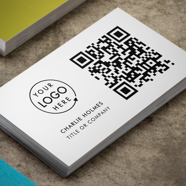 QR Code Business Logo Einfache Minimalist White Visitenkarte (White QR code business card by Guava, perfect for modern entrepreneurs and professionals)