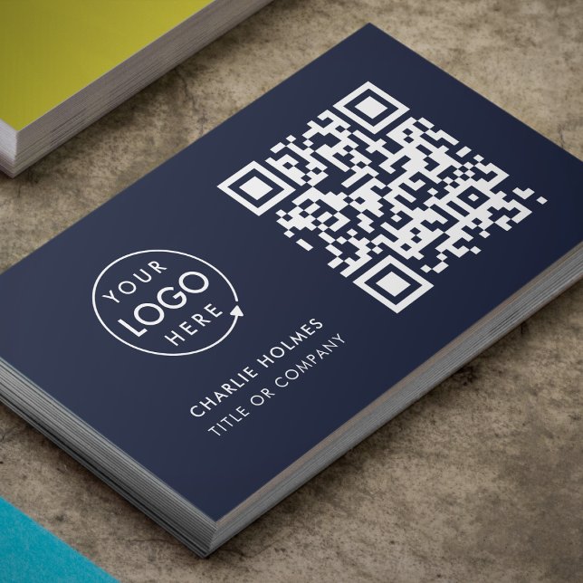 QR-Code-Business-Logo | Navy Modern Beruflich Visitenkarte (Navy blue QR code business card by Guava, perfect for modern professionals and small businesses)