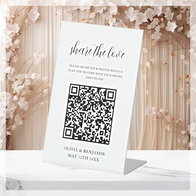 QR-Code Das Zeichen für die Liebe Schwarz Sockelschild (Von Creator hochgeladen)