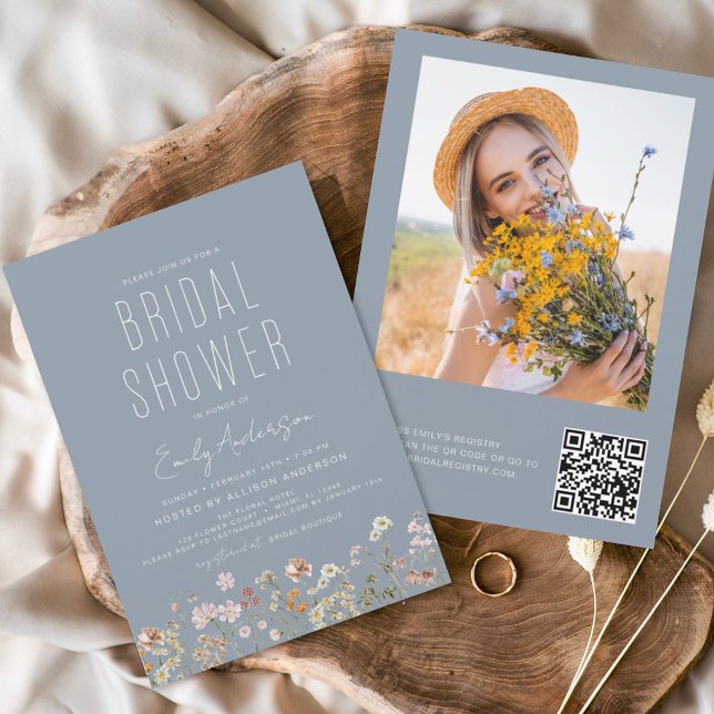 QR Code Dusty Blue Wildblume Brautparty (Von Creator hochgeladen)
