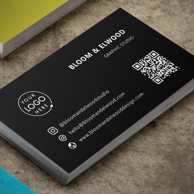 QR-Code Einfach modernes Minimal-Schwarzes Logo Visitenkarte (Modern minimalist logo business card by Guava - clean, professional, and fully customizable)